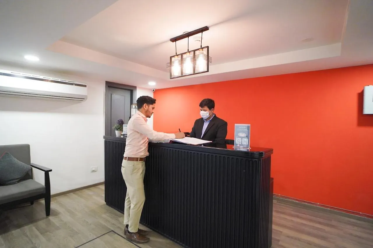Saltstayz Express - Golf Course Road & Dlf Phase-1 Gurgaon Hotel