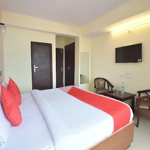 oyo-8439-hotel-howard.shimlahotels.net/
