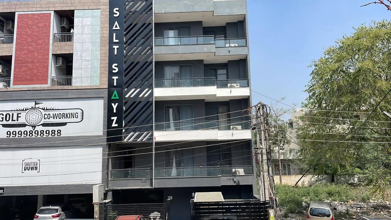 Saltstayz Express - Golf Course Road & Dlf Phase-1 location