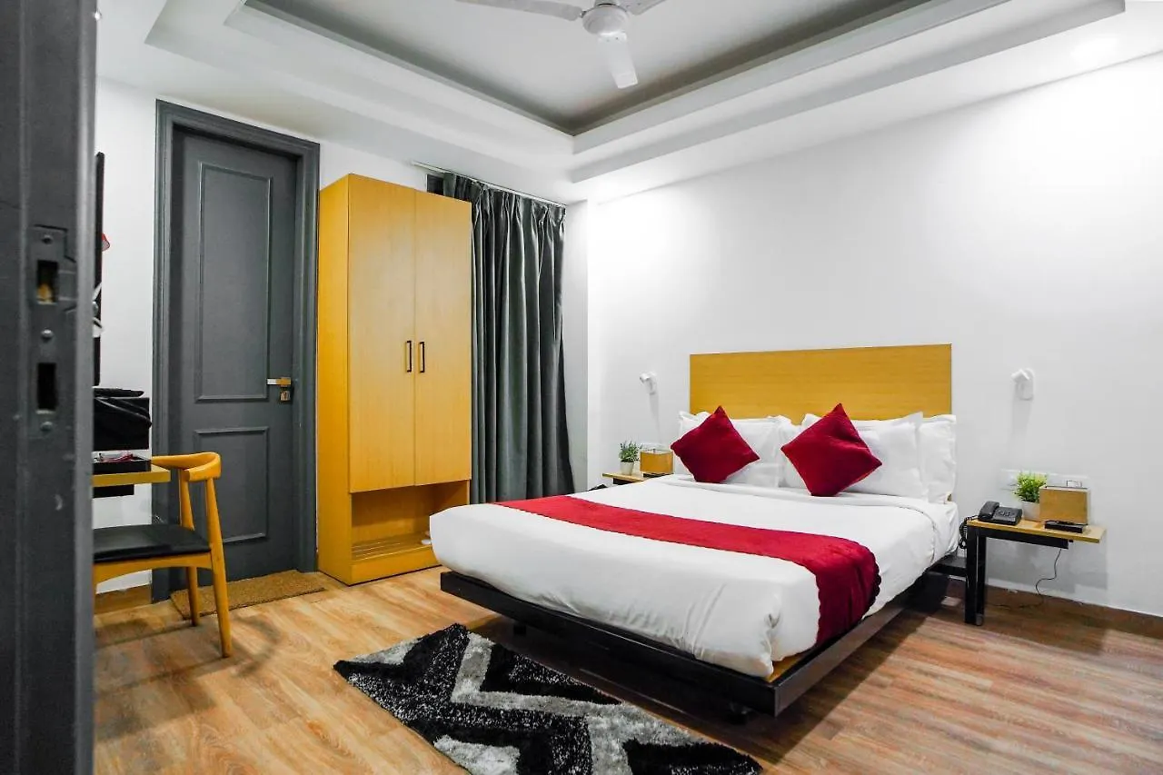 Saltstayz Express - Golf Course Road & Dlf Phase-1 Gurgaon Hotel