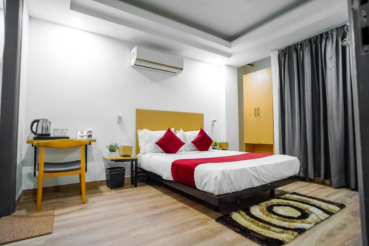 Saltstayz Express - Golf Course Road & Dlf Phase-1 Gurgaon