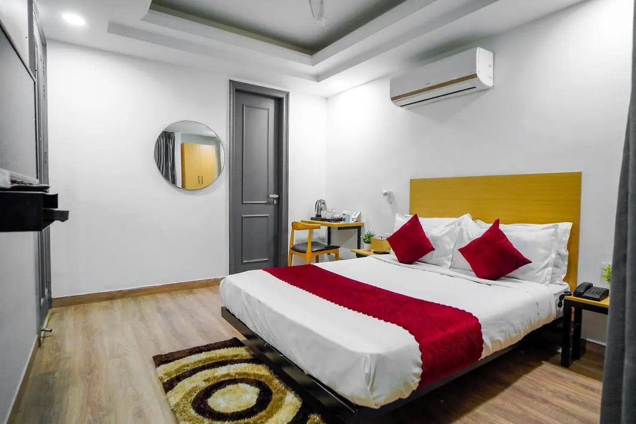 Hotel Saltstayz Express - Golf Course Road & Dlf Phase-1 Gurgaon